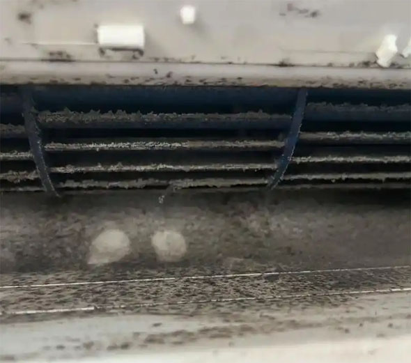 洪泽空调吹的风有股烧焦味是怎么回事